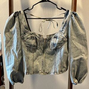 Venus Jean top with front zipper